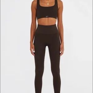 Set Active SET Scultpflex Box Bra and Leggings in Espresso